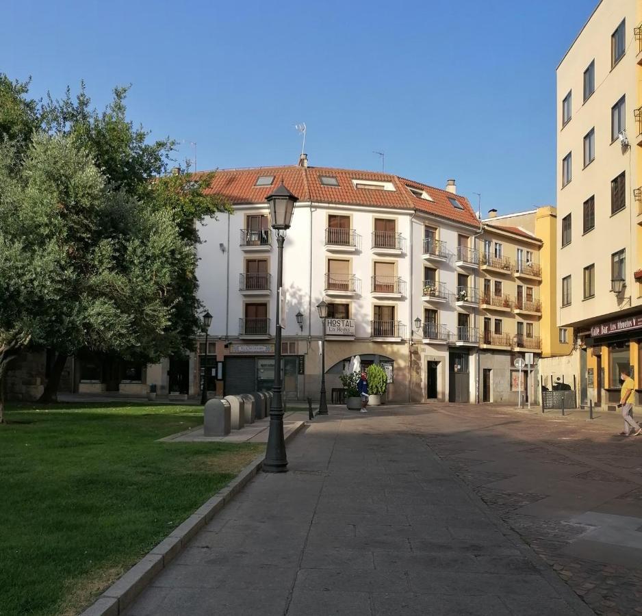 Hostal La Reina Zamora Esterno foto